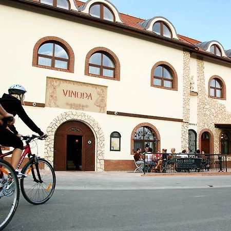 Hotel Vinopa Hustopeče Eksteriør bilde