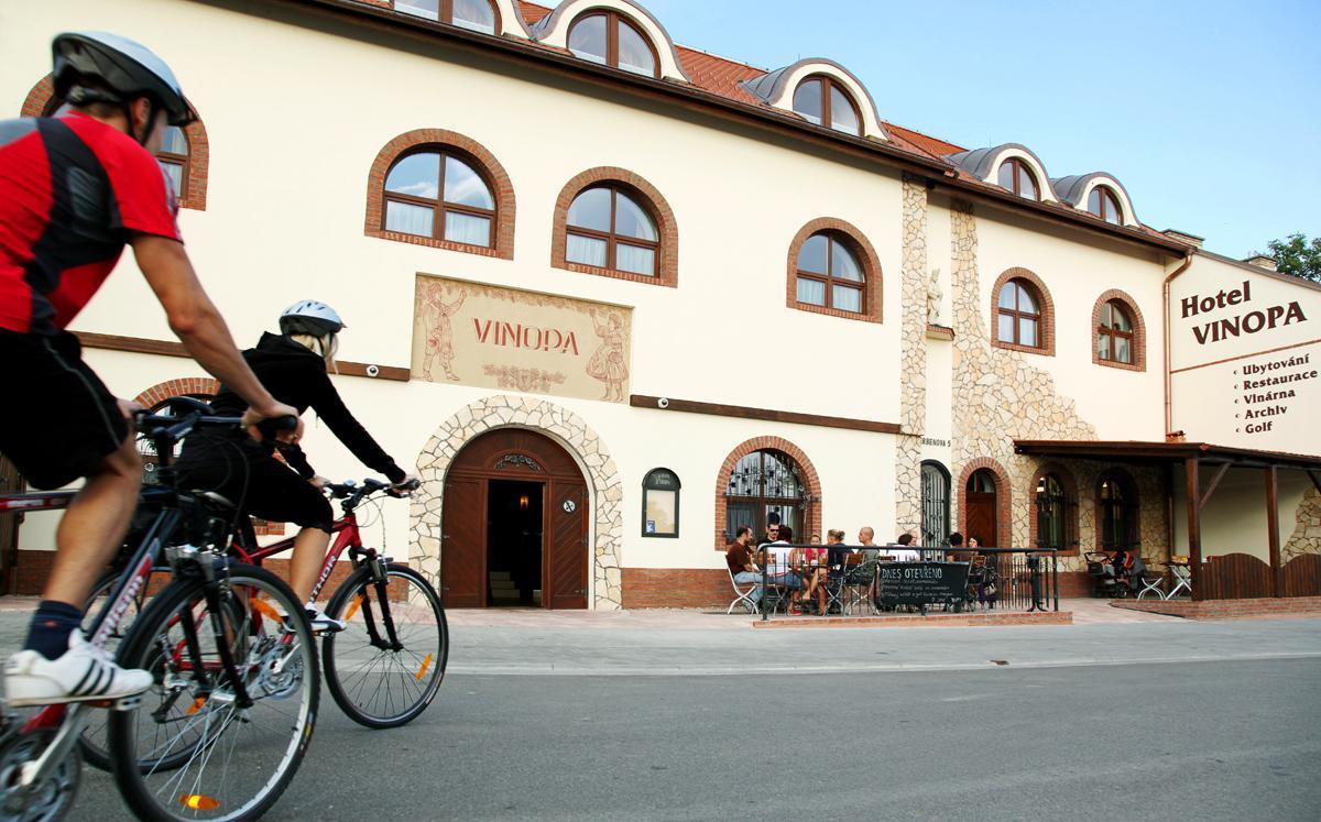 Hotel Vinopa Hustopeče Eksteriør bilde