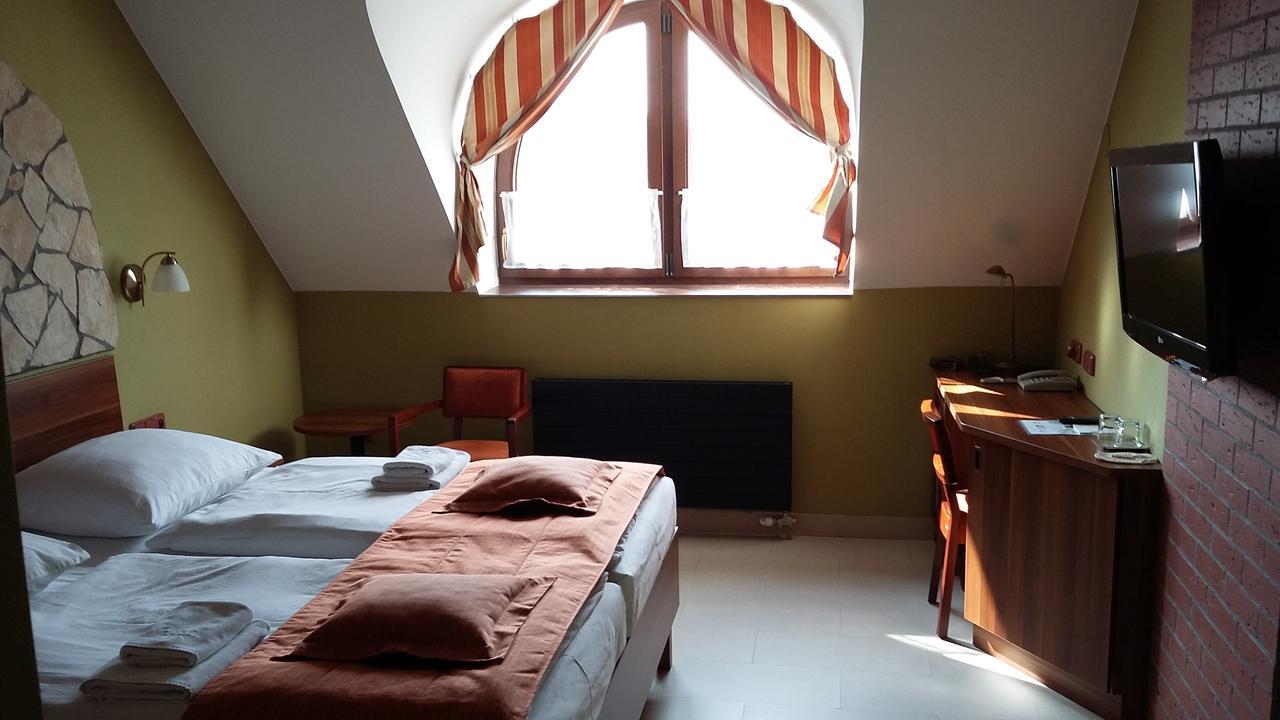 Hotel Vinopa Hustopeče Eksteriør bilde